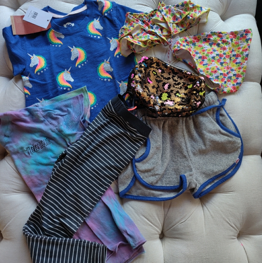 Girls size 6 gift bag